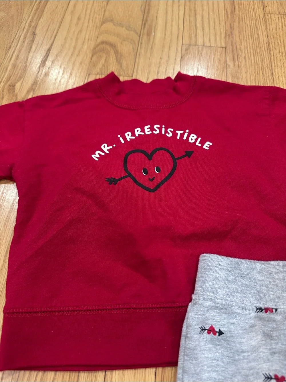 Carter's Red Sweatshirt & Gray Heart-Print Joggers Set 3-6 Months
